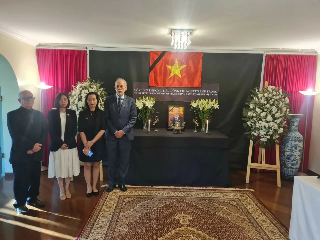 Đại sứ quán Việt Nam tại Brazil đón tiếp 40 đoàn đến viếng Tổng Bí thư Nguyễn Phú Trọng Đại sứ quán Việt Nam tại Brazil đón tiếp 40 đoàn đến viếng Tổng Bí thư Nguyễn Phú Trọng