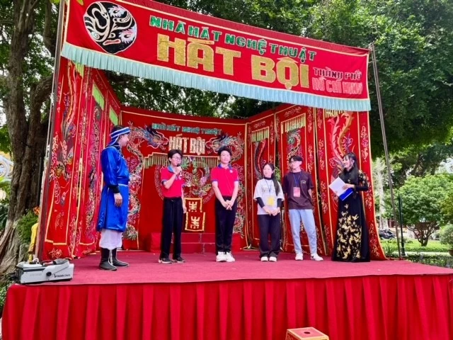 Hành trình ý nghĩa của Trại Hè Thanh thiếu niên kiều bào và tuổi trẻ TP. Hồ Chí Minh năm 2024 Hành trình ý nghĩa của Trại Hè Thanh thiếu niên kiều bào và tuổi trẻ TP. Hồ Chí Minh năm 2024