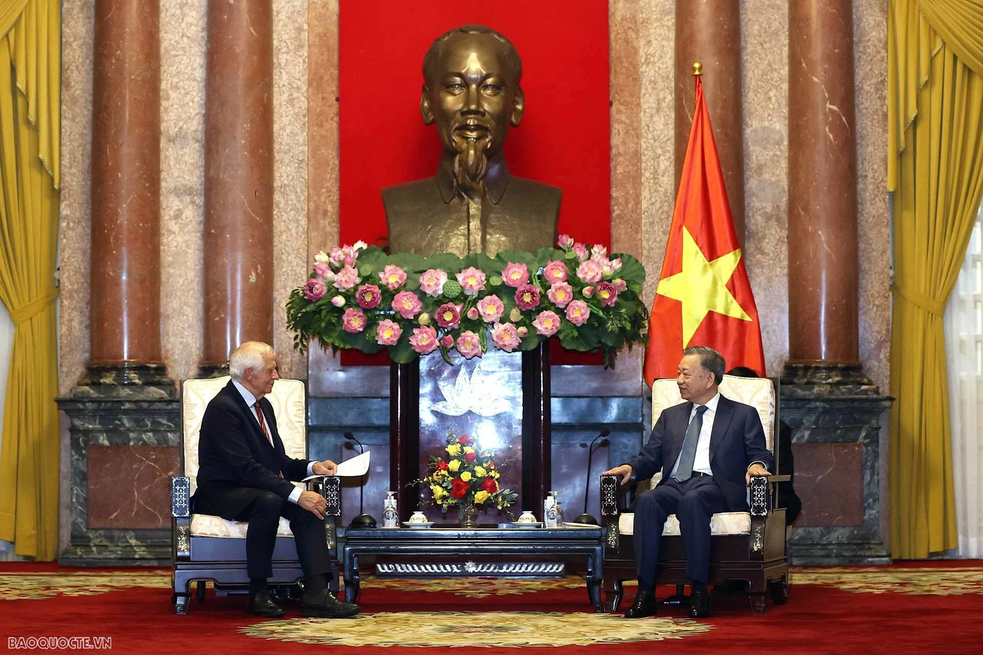 Chủ tịch nước Tô Lâm tiếp Phó Chủ tịch EC, Đại diện cấp cao EU về Chính sách đối ngoại và an ninh Josep Borrell Fontelles. Chủ tịch nước Tô Lâm tiếp Phó Chủ tịch EC, Đại diện cấp cao EU về Chính sách đối ngoại và an ninh Josep Borrell Fontelles.