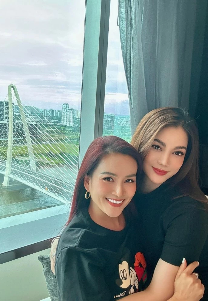 Sao Việt Sao Việt