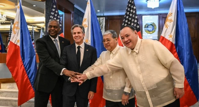 Mỹ-Philippines đối thoại an ninh 2+2: Washington công bố khoản đầu tư 'ngàn năm có một' cho Manila Mỹ-Philippines đối thoại an ninh 2+2: Washington công bố khoản đầu tư 'ngàn năm có một' cho Manila