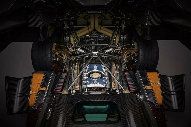 Cận cảnh siêu xe Pagani Utopia Roadster vừa ra mắt, giá khoảng 3,4 triệu USD Cận cảnh siêu xe Pagani Utopia Roadster vừa ra mắt, giá khoảng 3,4 triệu USD