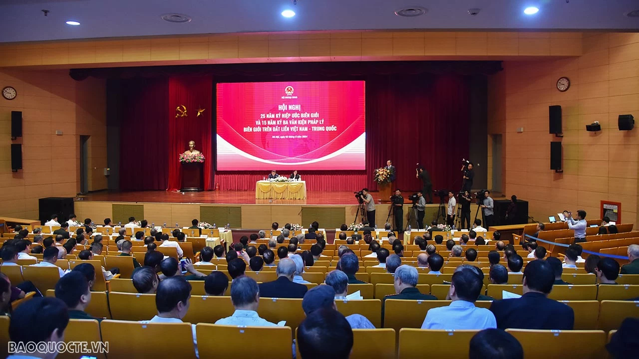 Khai mạc Hội nghị kỷ niệm 25 năm ký Hiệp ước biên giới và 15 năm ký 3 văn kiện pháp lý về biên giới trên đất liền Việt Nam-Trung Quốc Xây dựng đường biên giới Việt Nam-Trung Quốc hòa bình, ổn định, góp phần thúc đẩy phát triển kinh tế xã hội