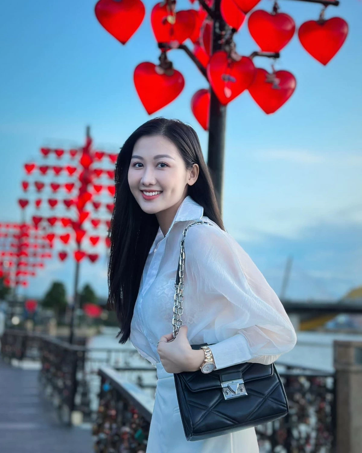 Nhan sắc đời thường phúc hậu của tân Hoa hậu bình Việt Nam Võ Lê Quế Anh Nhan sắc đời thường phúc hậu của tân Hoa hậu bình Việt Nam Võ Lê Quế Anh