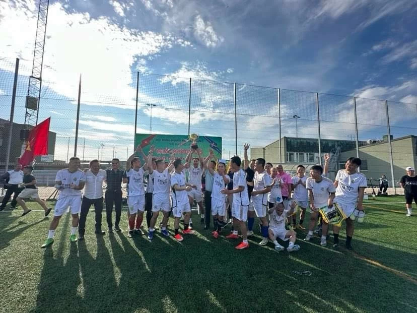 Tưng bừng giải bóng đá người Việt tại Thụy Điển năm 2024 Tưng bừng giải bóng đá người Việt tại Thụy Điển năm 2024