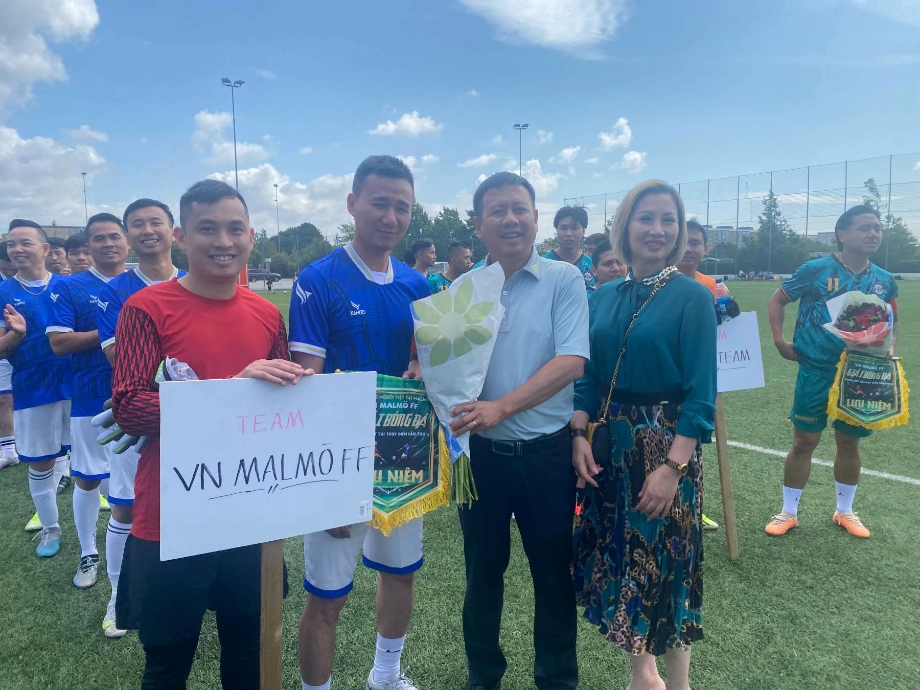 Tưng bừng giải bóng đá người Việt tại Thụy Điển năm 2024 Tưng bừng giải bóng đá người Việt tại Thụy Điển năm 2024