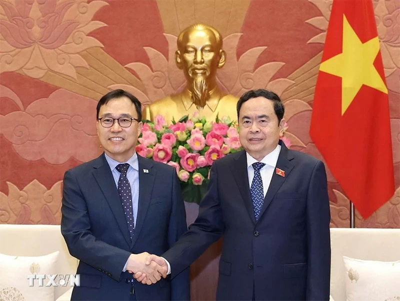 Doanh nghiệp Hàn Quốc quan tâm thúc đẩy đầu tư vào Việt Nam trong lĩnh vực công nghệ cao, công nghệ bán dẫn Doanh nghiệp Hàn Quốc quan tâm thúc đẩy đầu tư vào Việt Nam trong lĩnh vực công nghệ cao, công nghệ bán dẫn