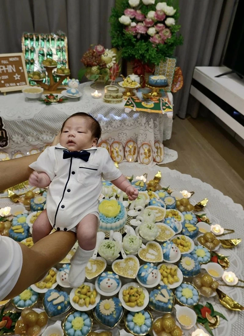 Tiền đạo Hà Đức Chinh Tiền đạo Hà Đức Chinh