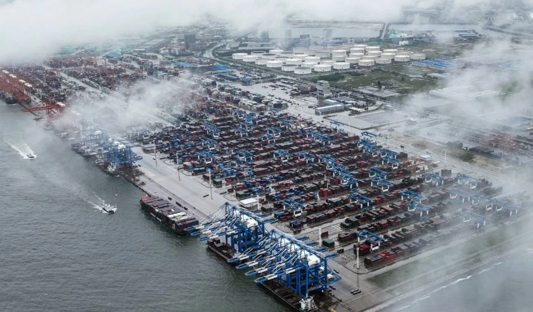 Xuất khẩu của Trung Quốc bất ngờ giảm thấp hơn kỳ vọng, chuyên gia dự báo nhiều rào cản 'ngáng đường' sắp tới Xuất khẩu của Trung Quốc bất ngờ giảm thấp hơn kỳ vọng, chuyên gia dự báo nhiều rào cản 'ngáng đường' sắp tới