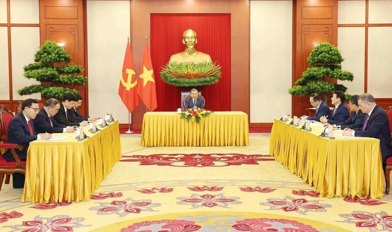 Tổng Bí thư, Chủ tịch nước Tô Lâm tại cuộc điện đàm với Tổng thống Nga Vladimir Putin ngày 8.8 Tổng Bí thư, Chủ tịch nước Tô Lâm tại cuộc điện đàm với Tổng thống Nga Vladimir Putin ngày 8.8