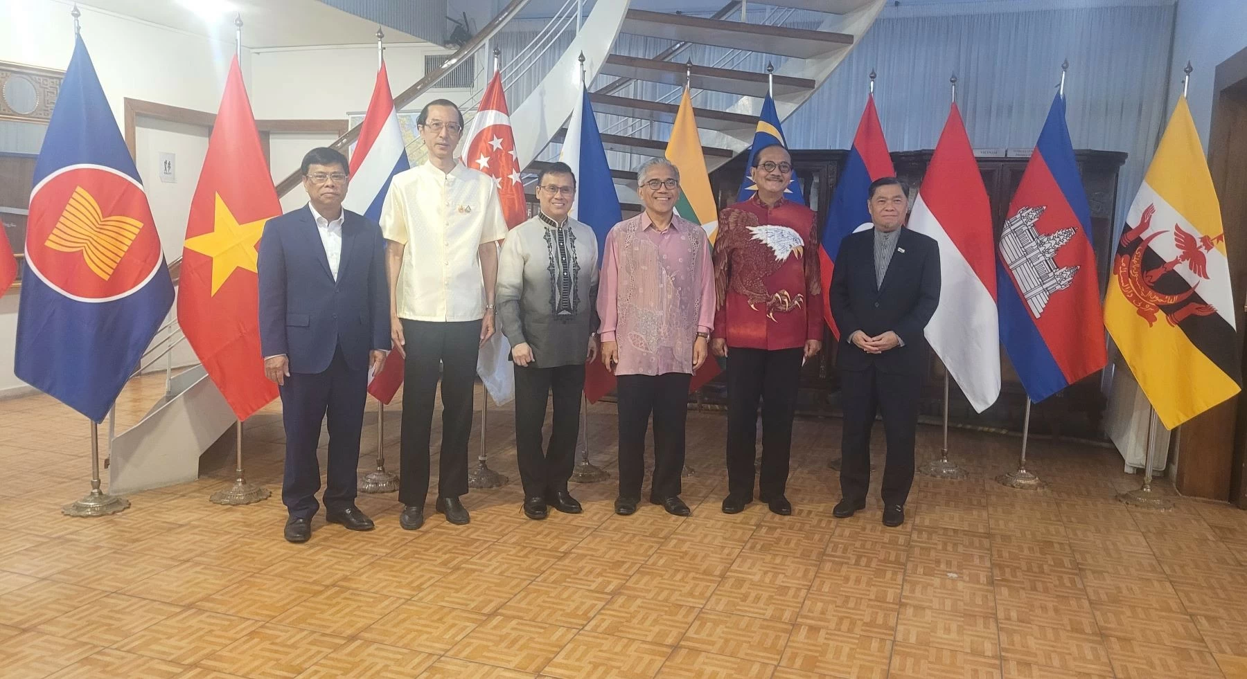 Đs các nước Asean chụp ảnh lưu niệm Đs các nước Asean chụp ảnh lưu niệm