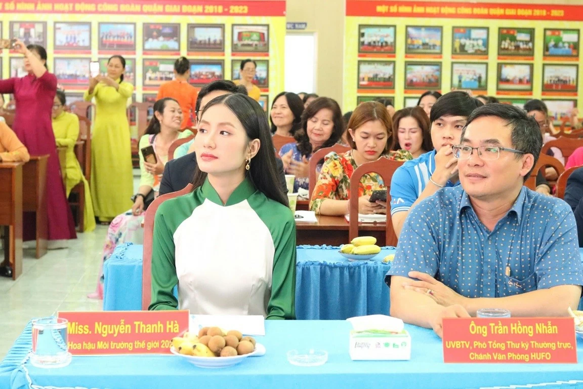 Hoa hậu Nguyễn Thanh Hà đồng hành cùng Ngày hội giao lưu văn hóa các Quốc gia Đông Nam Á Hoa hậu Nguyễn Thanh Hà đồng hành cùng Ngày hội giao lưu văn hóa các Quốc gia Đông Nam Á