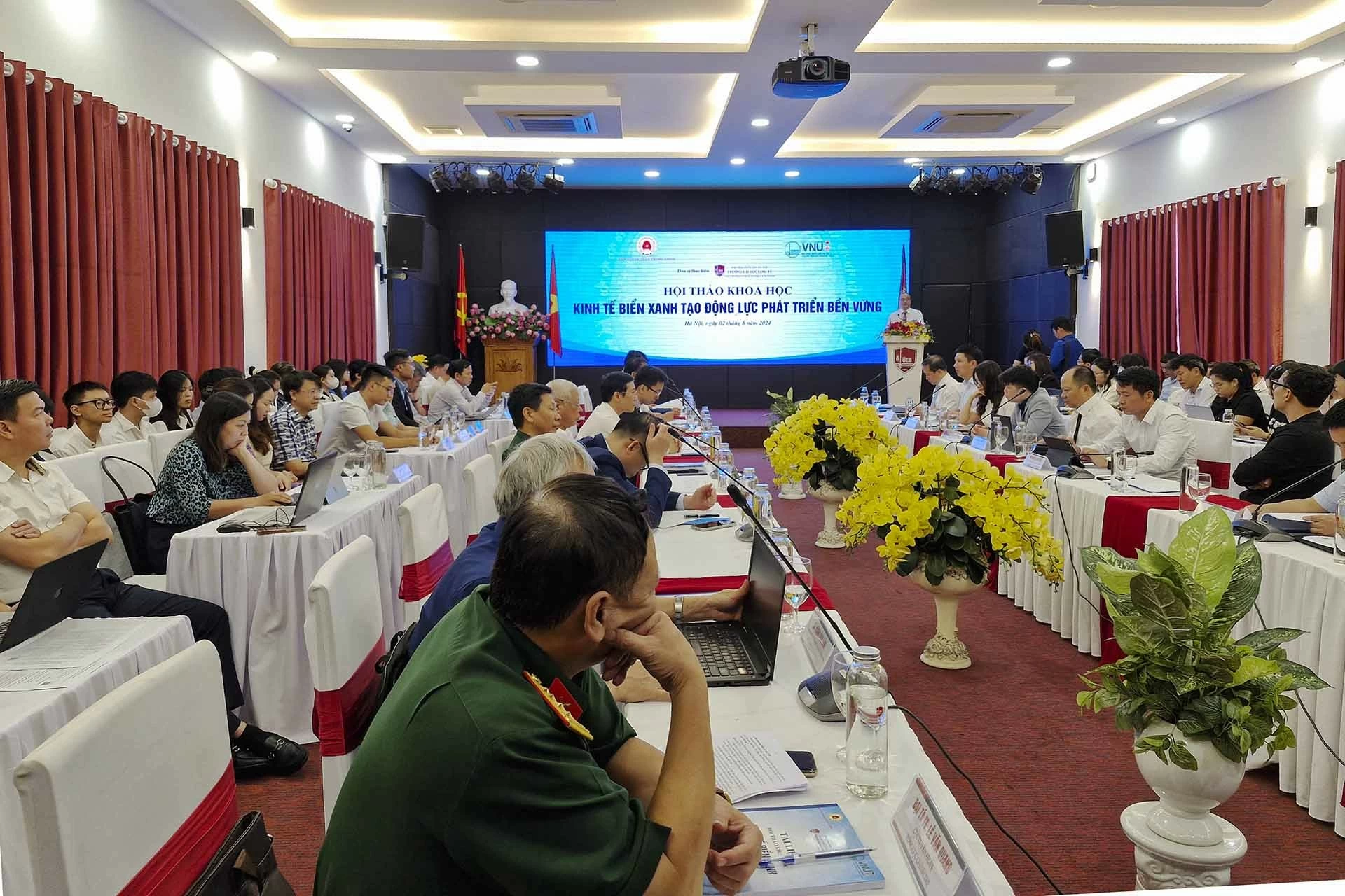 Hội thảo khoa học “Kinh tế biển xanh tạo động lực phát triển bền vững”, tháng 8/2024. (Ảnh: Hải An) Hội thảo khoa học “Kinh tế biển xanh tạo động lực phát triển bền vững”, tháng 8/2024. (Ảnh: Hải An)