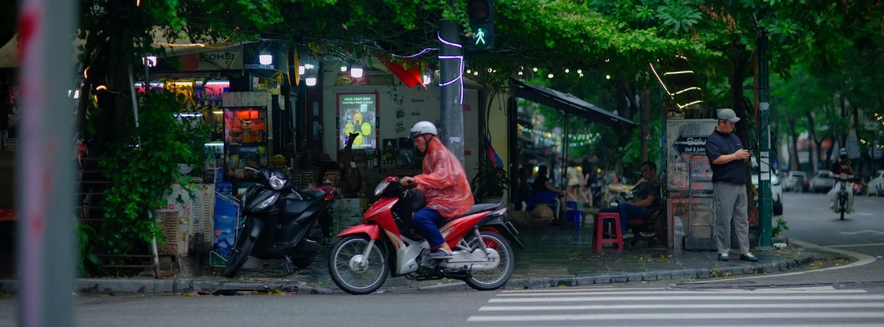 Hà Nội qua góc nhìn của Đại sứ Pakinstan Kohdayar Marri: 'Bình dị thôi... mà sao tôi bồi hồi' Hà Nội qua góc nhìn của Đại sứ Pakinstan Kohdayar Marri: 'Bình dị thôi... mà sao tôi bồi hồi'
