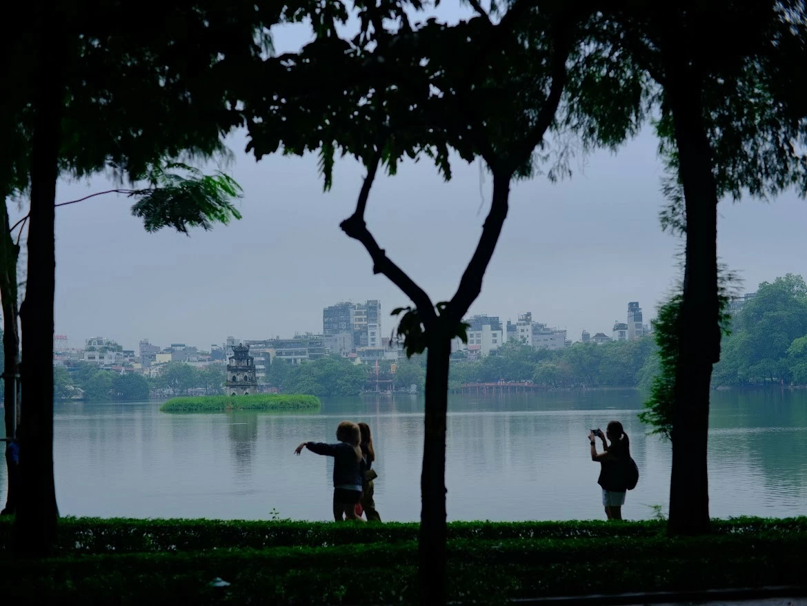 Hà Nội qua góc nhìn của Đại sứ Pakinstan Kohdayar Marri: 'Bình dị thôi... mà sao tôi bồi hồi' Hà Nội qua góc nhìn của Đại sứ Pakinstan Kohdayar Marri: 'Bình dị thôi... mà sao tôi bồi hồi'