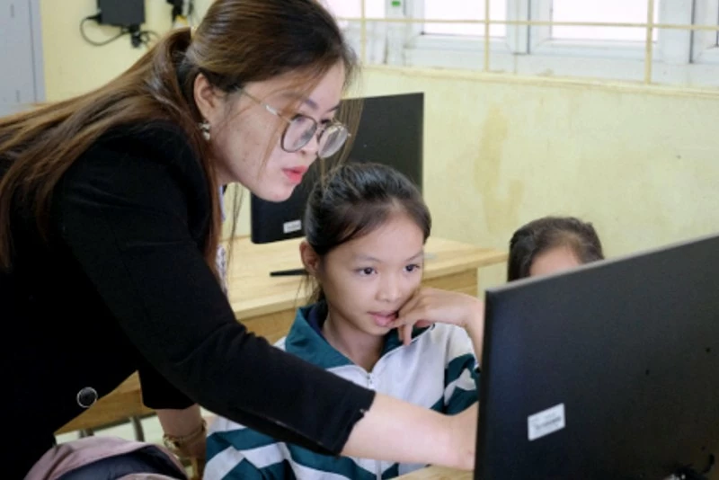 Tuyên Quang: Cùng viết nên ước mơ của những học sinh ‘trường làng’ vượt khó Tuyên Quang: Cùng viết nên ước mơ của những học sinh ‘trường làng’ vượt khó