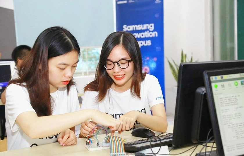 Ngày Quốc tế thanh thiếu niên (12/8): Trách nhiệm thanh niên thời đại số Ngày Quốc tế thanh thiếu niên (12/8): Trách nhiệm thanh niên thời đại số