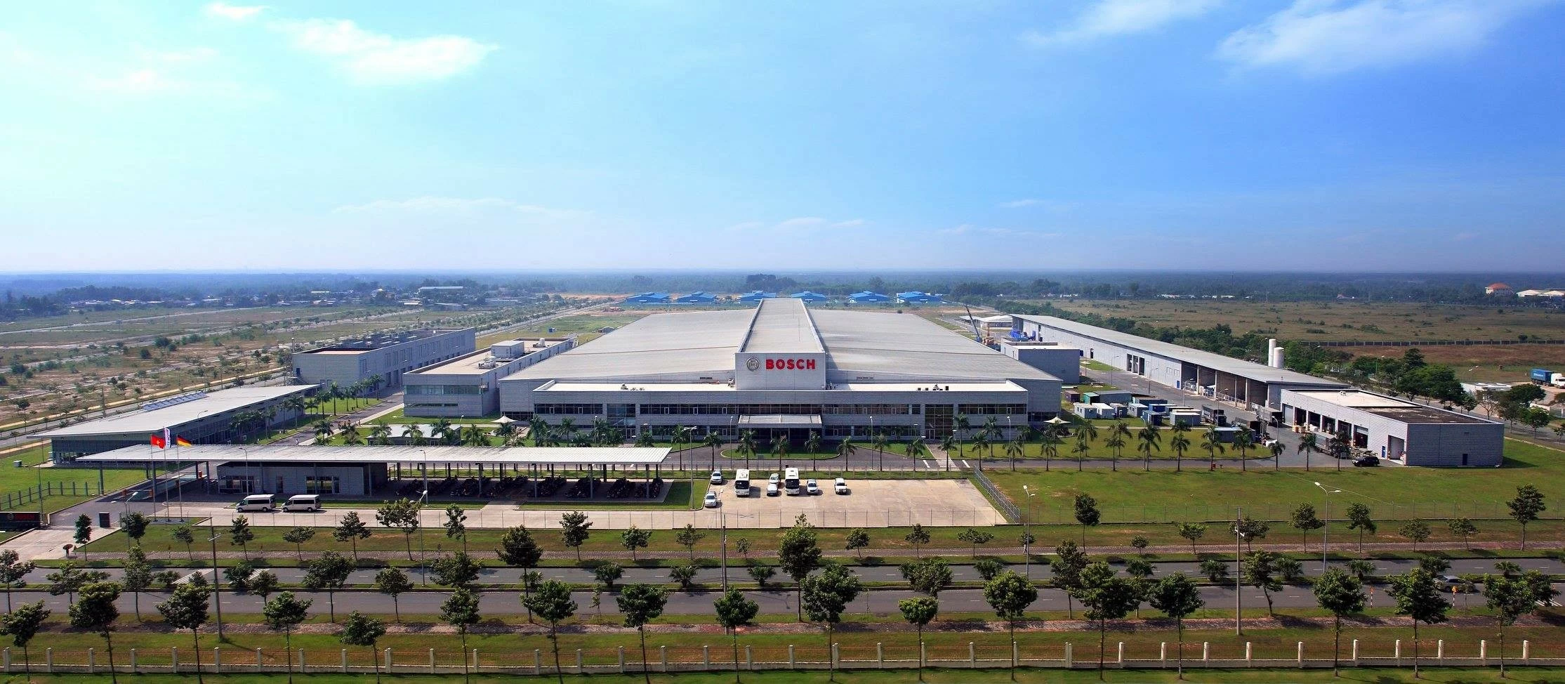 Nhà máy của Bosch tại KCN Long Thành, huyện Long Thành. Nhà máy của Bosch tại KCN Long Thành, huyện Long Thành.