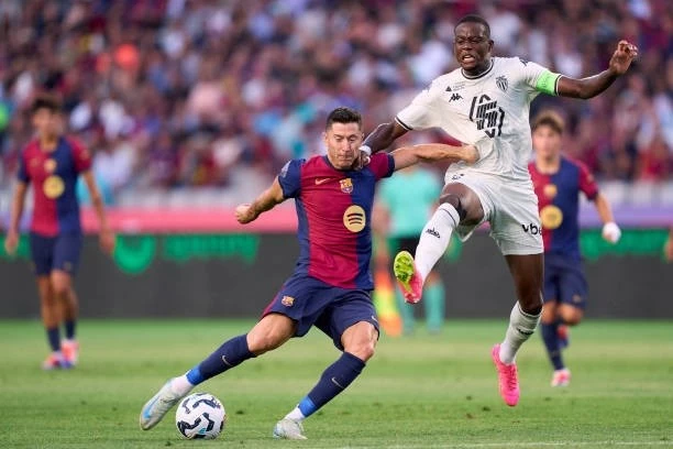 Barcelona 0-3 AS Monaco: Cú sốc đầu tiên của Flick Barcelona 0-3 AS Monaco: Cú sốc đầu tiên của Flick