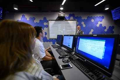 TS. Cù Văn Trung TS. Cù Văn Trung