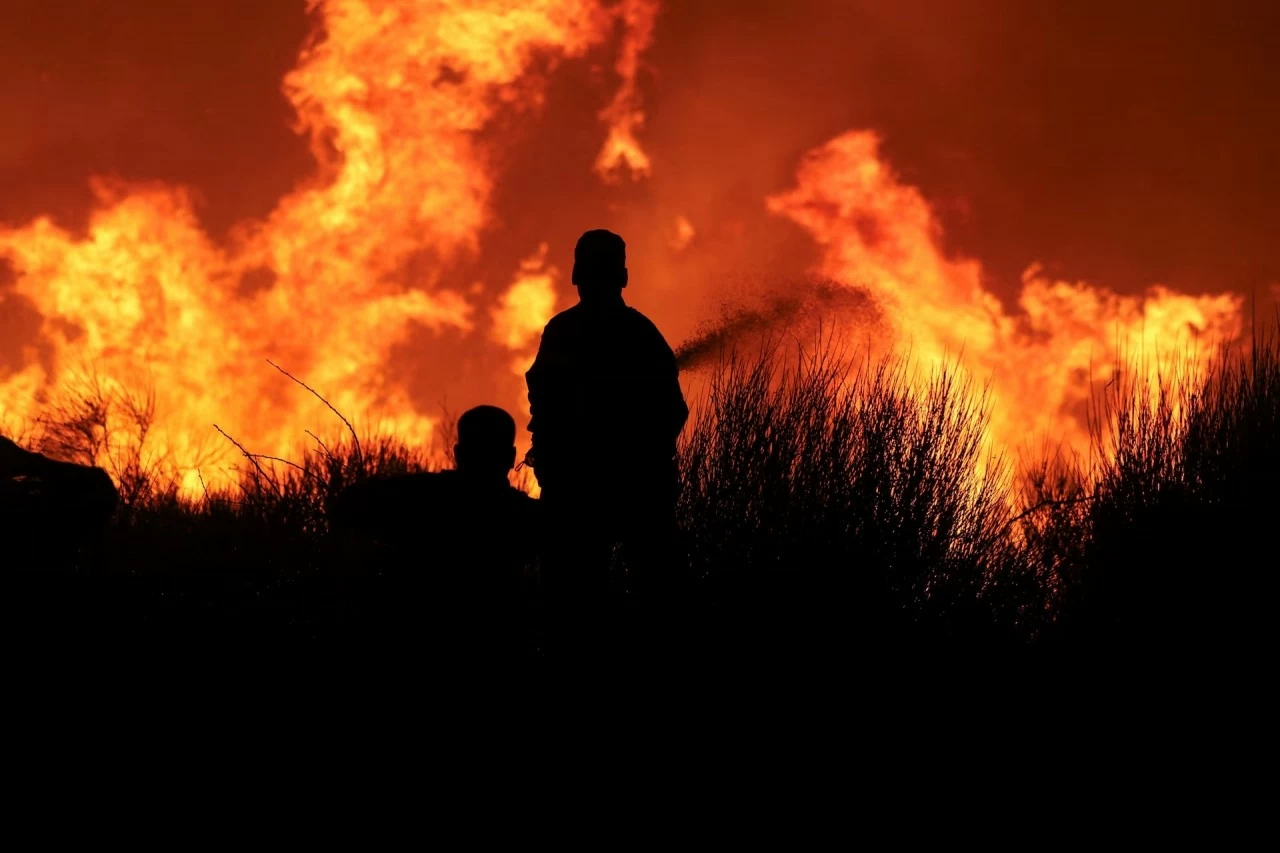 Cháy rừng hoành hành ở Hy Lạp, hàng trăm người dân sơ tán khẩn cấp Cháy rừng hoành hành ở Hy Lạp, hàng trăm người dân sơ tán khẩn cấp