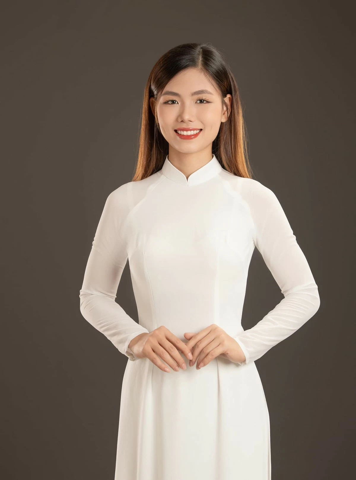 Hoa hậu Du lịch Bản sắc Việt Nam 2024: VĐV võ gậy Đào Thị Hồng Nhung giành giải phụ Người đẹp thể thao Hoa hậu Du lịch Bản sắc Việt Nam 2024: VĐV võ gậy Đào Thị Hồng Nhung giành giải phụ Người đẹp thể thao