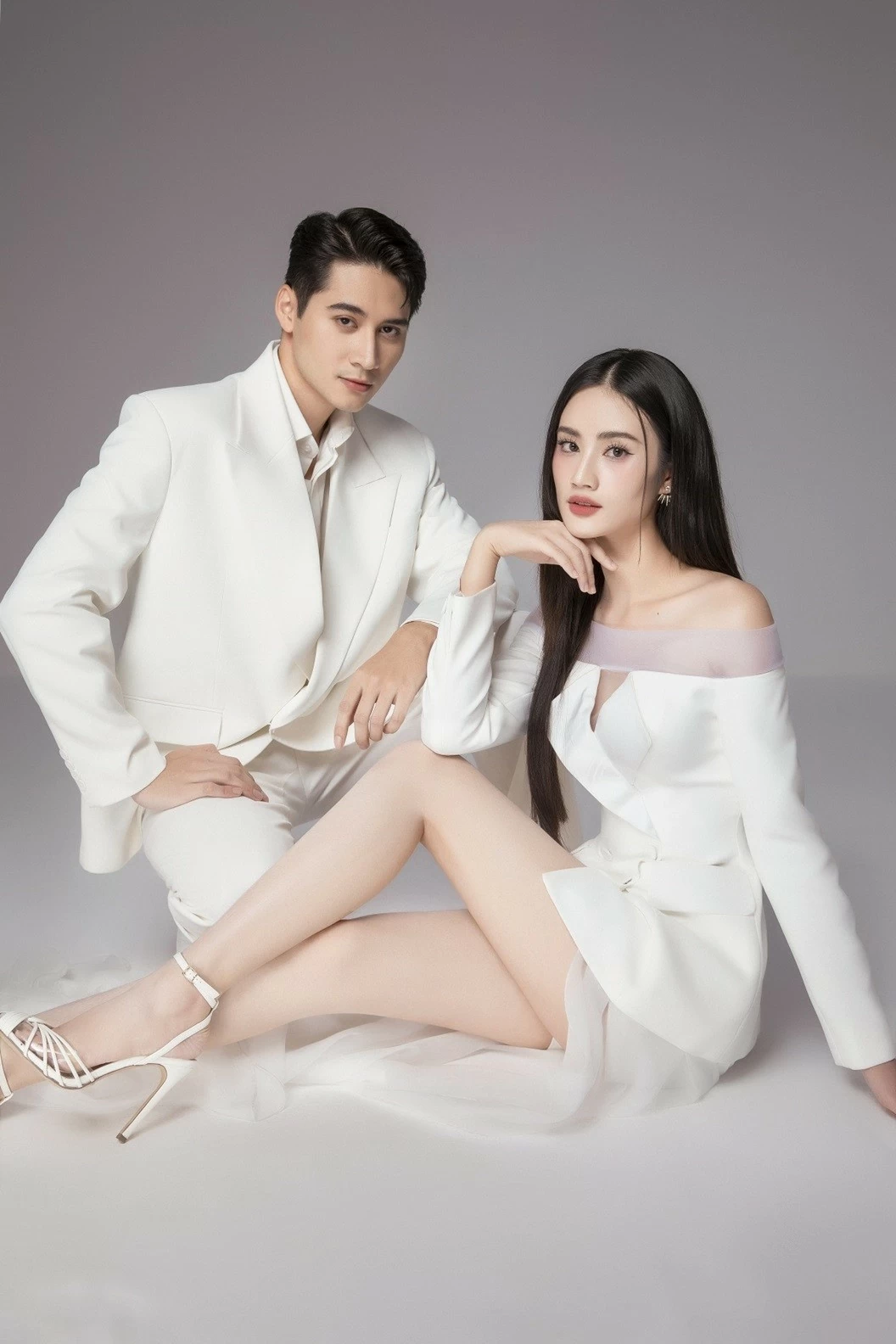 Bộ ảnh Hoa hậu Ý Nhi và Nam vương Bộ ảnh Hoa hậu Ý Nhi và Nam vương