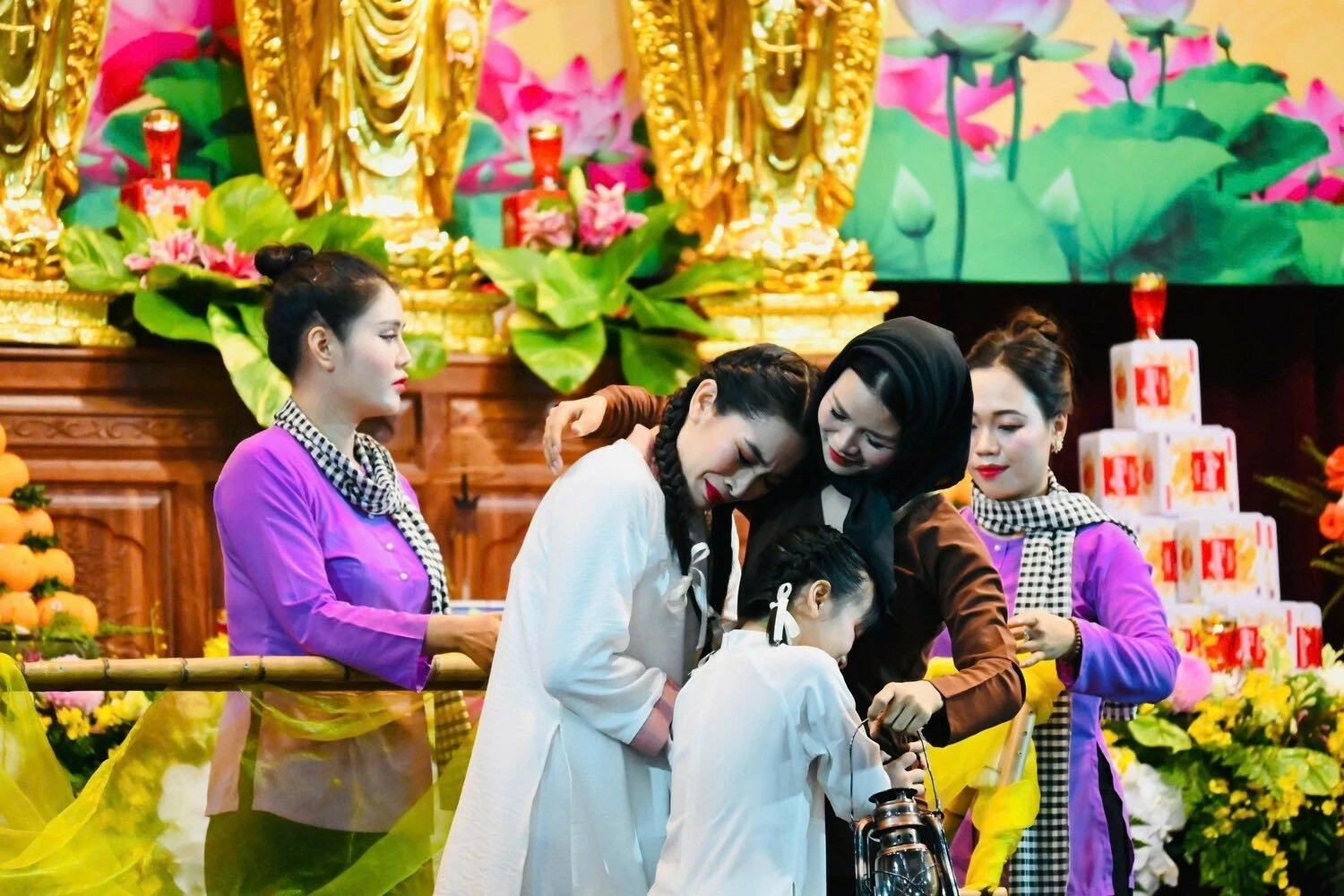 Hướng về ngày lễ Vu Lan báo hiếu Vu Lan báo hiếu - Ngày lễ đong đầy ý nghĩa, khắc họa những giá trị nhân văn sâu sắc