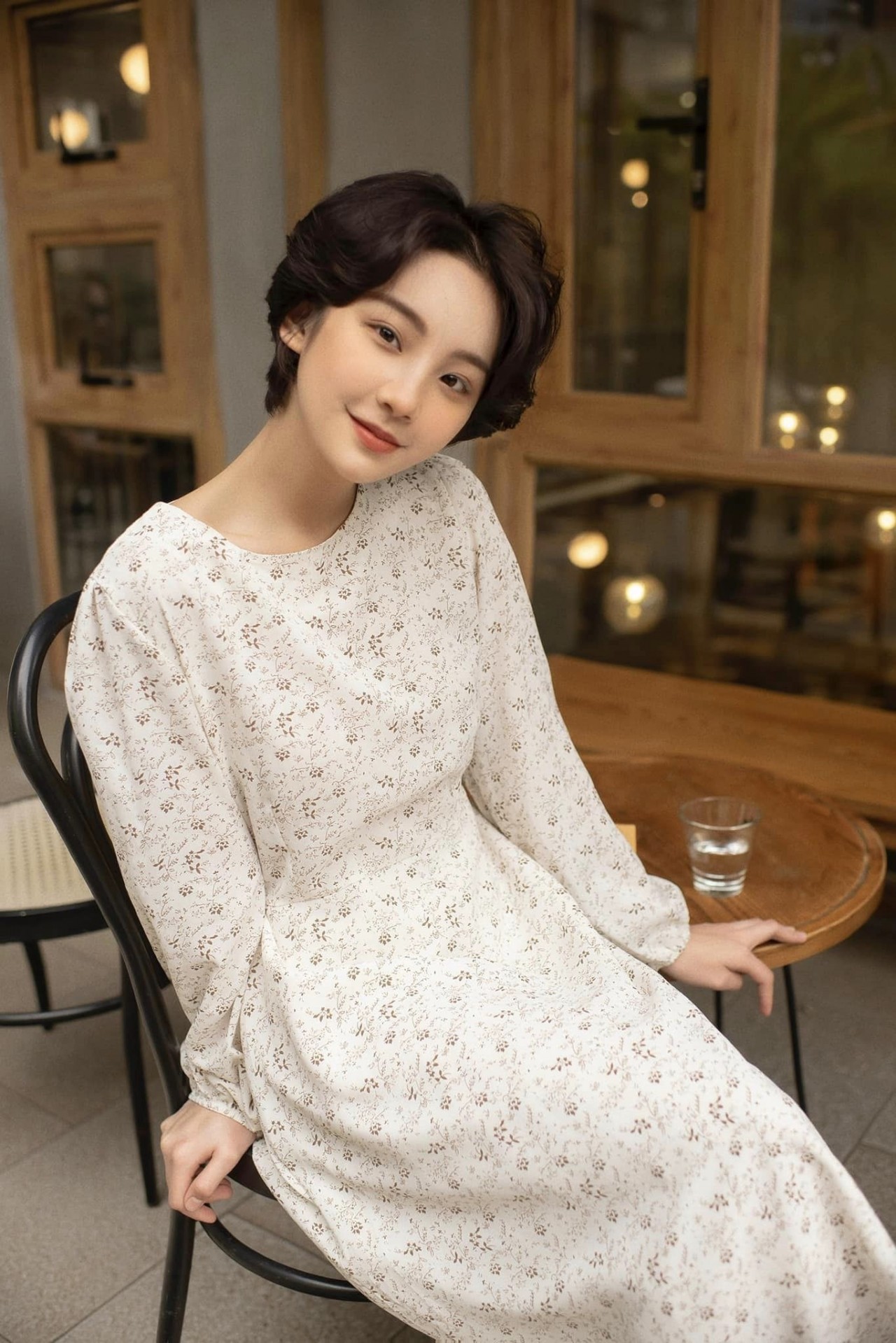 Nhan sắc trong veo của Thu Hà Ceri - 'nàng Pu' trong phim Đi giữa trời rực rỡ