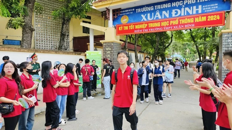 Điểm chuẩn đại học 2024: Thêm nhiều trường công bố điểm chuẩn Điểm chuẩn đại học 2024: Thêm nhiều trường công bố điểm chuẩn