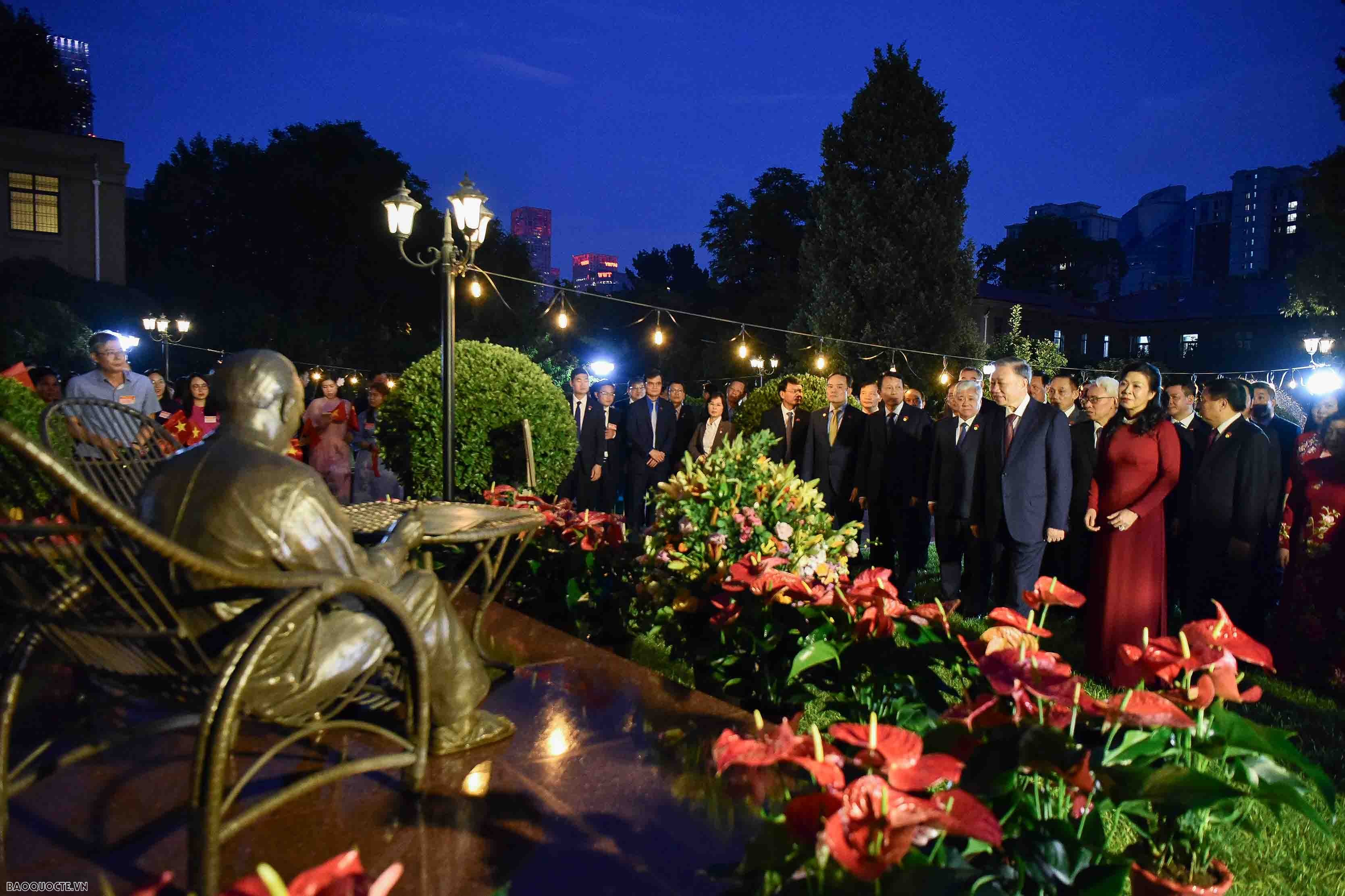 Trung Quốc dành nhiều biệt lệ để đón tiếp Tổng Bí thư, Chủ tịch nước Tô Lâm và Phu nhân Trung Quốc dành nhiều biệt lệ để đón tiếp Tổng Bí thư, Chủ tịch nước Tô Lâm và Phu nhân
