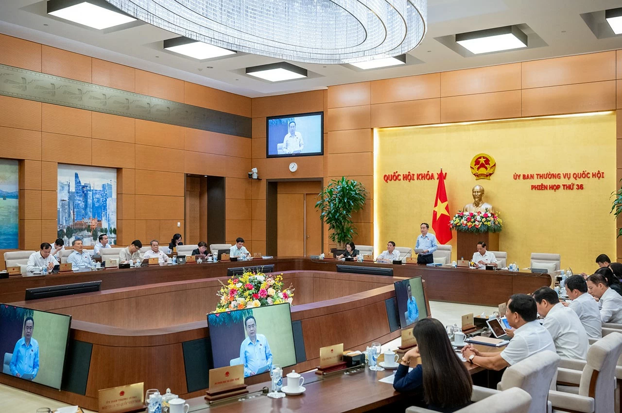 Khai mạc kỳ họp 36 Ủy ban Thường vụ Quốc hội: Thảo luận 3 dự án Luật, chất vấn và trả lời chất vấn; phê chuẩn bổ nhiệm Đại sứ Khai mạc kỳ họp 36 Ủy ban Thường vụ Quốc hội: Thảo luận 3 dự án Luật, chất vấn và trả lời chất vấn; phê chuẩn bổ nhiệm Đại sứ