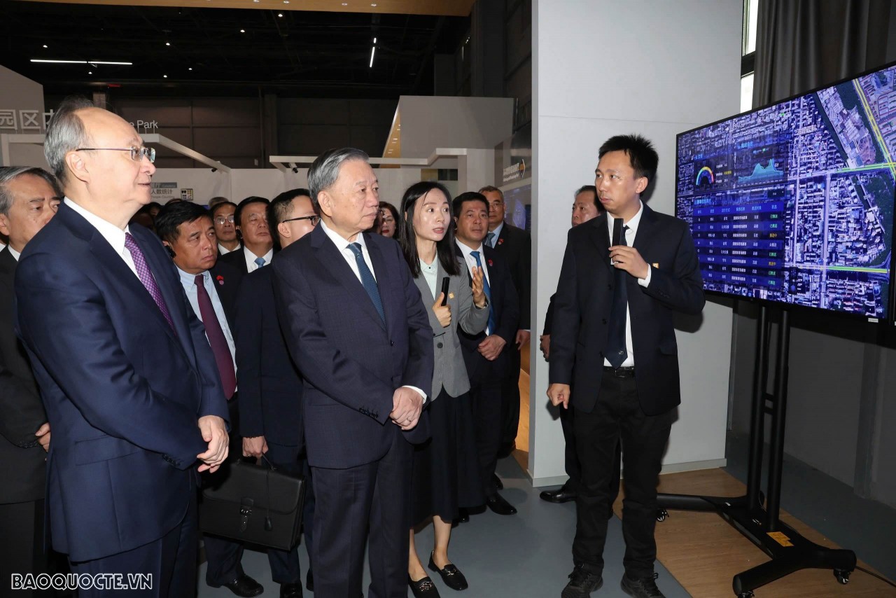 Trung Quốc dành nhiều biệt lệ để đón tiếp Tổng Bí thư, Chủ tịch nước Tô Lâm và Phu nhân Trung Quốc dành nhiều biệt lệ để đón tiếp Tổng Bí thư, Chủ tịch nước Tô Lâm và Phu nhân