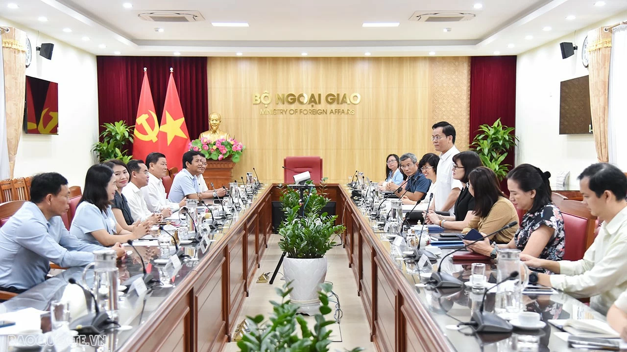 Bộ Ngoại giao đồng hành, hỗ trợ tỉnh Quảng Nam tăng cường công tác Ngoại giao văn hóa Bộ Ngoại giao đồng hành, hỗ trợ tỉnh Quảng Nam tăng cường công tác Ngoại giao văn hóa