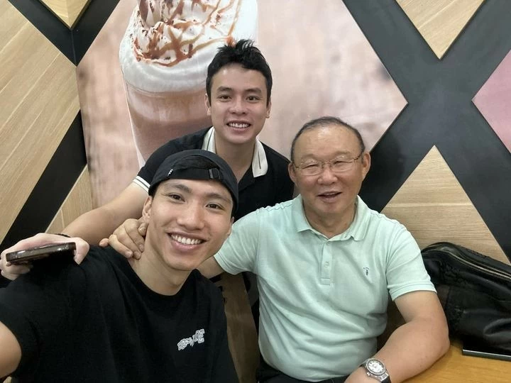 HLV Park Hang Seo giành danh hiệu Nhà lãnh đạo biểu tượng HLV Park Hang Seo giành danh hiệu Nhà lãnh đạo biểu tượng