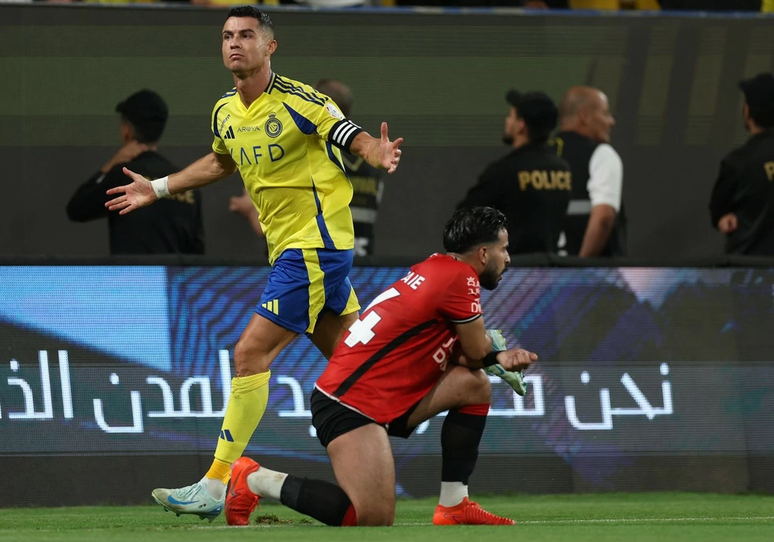 Saudi Pro League 2024/25: Hình ảnh trận đấu Ronaldo ghi bàn, Al-Nassr hòa Al Raed Saudi Pro League 2024/25: Hình ảnh trận đấu Ronaldo ghi bàn, Al-Nassr hòa Al Raed