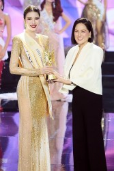 Xuất sắc giành 2 giải phụ, Tường San vào top 12 Hoa hậu Chuyển giới quốc tế 2024