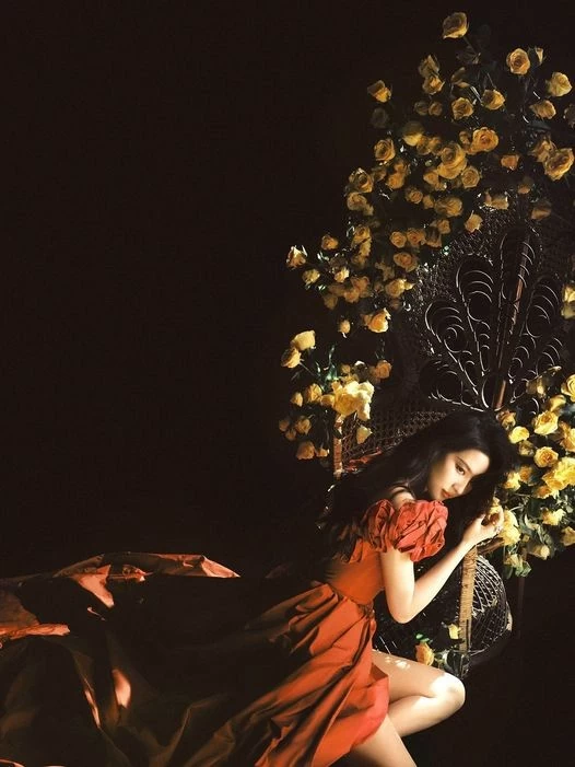 Lưu Diệc Phi mừng sinh nhật tuổi 37 Lưu Diệc Phi mừng sinh nhật tuổi 37