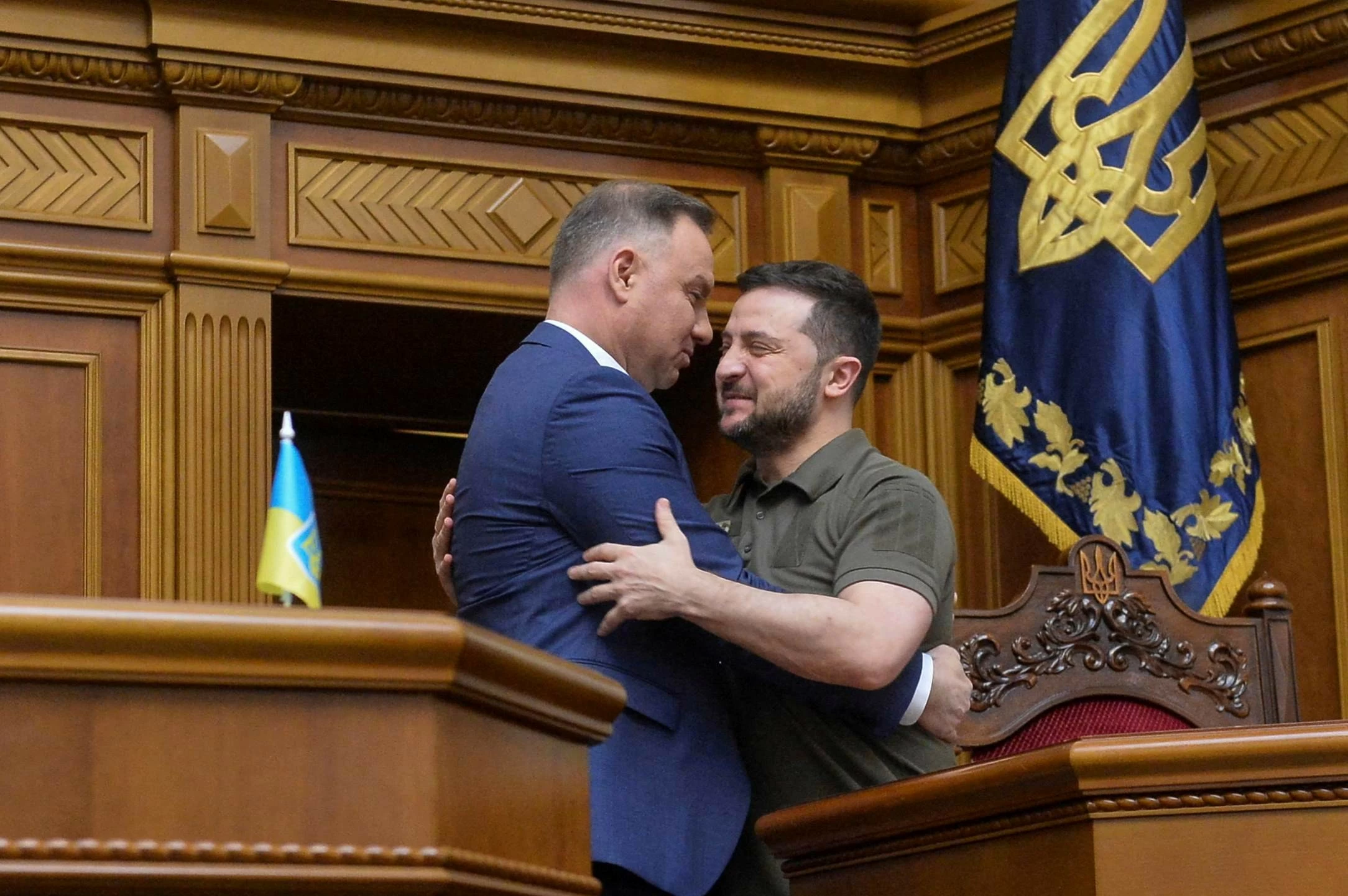 Tổng thống Ba Lan Andrzej Duda (trái) và Tổng thống Ukraine Volodymyr Zelensky tại Kyiv ngày 22.5 Tổng thống Ba Lan Andrzej Duda (trái) và Tổng thống Ukraine Volodymyr Zelensky tại Kyiv ngày 22.5