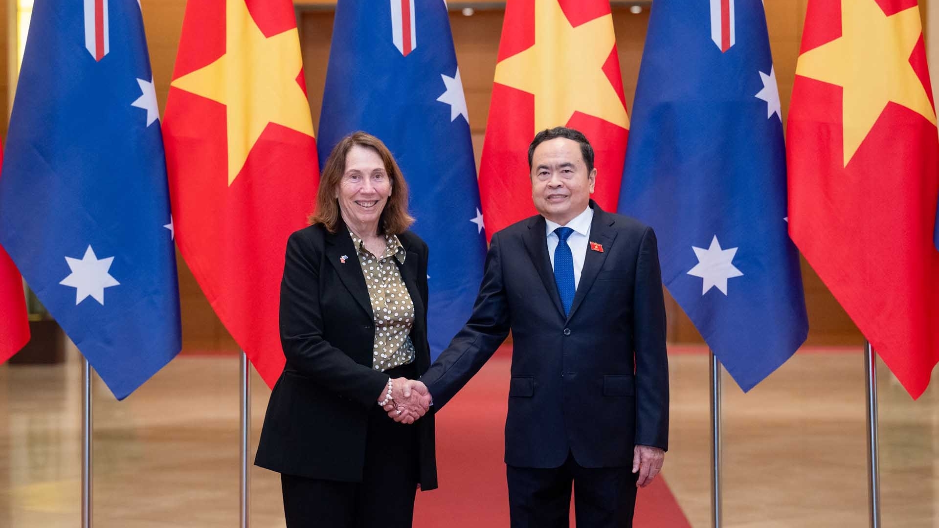 Điện mừng Chủ tịch Thượng viện và Hạ viện Australia