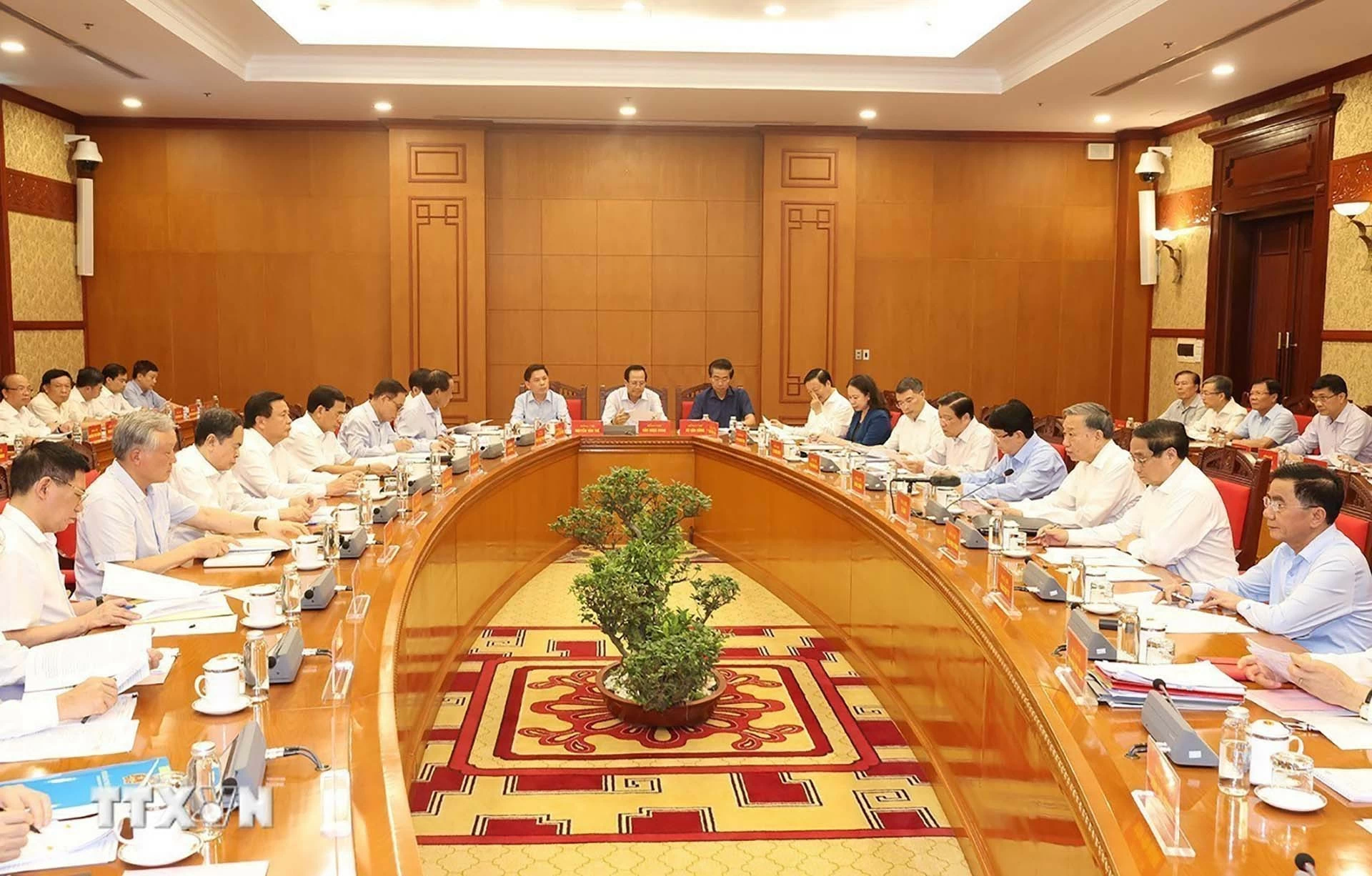 Tổng Bí thư, Chủ tịch nước Tô Lâm chủ trì họp Tiểu ban Văn kiện Đại hội XIV của Đảng. (Nguồn: TTXVN) Tổng Bí thư, Chủ tịch nước Tô Lâm chủ trì họp Tiểu ban Văn kiện Đại hội XIV của Đảng. (Nguồn: TTXVN)