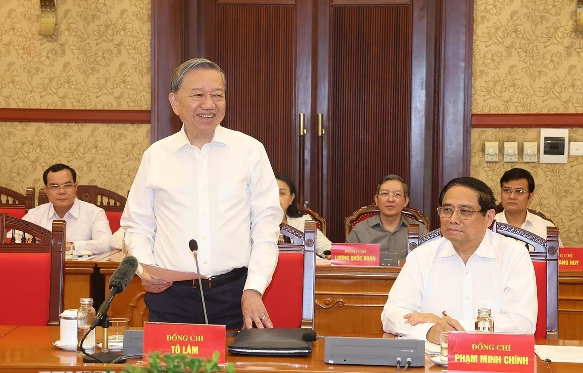 Tổng Bí thư, Chủ tịch nước Tô Lâm phát biểu kết luận cuộc họp. (Nguồn: TTXVN) Tổng Bí thư, Chủ tịch nước Tô Lâm phát biểu kết luận cuộc họp. (Nguồn: TTXVN)