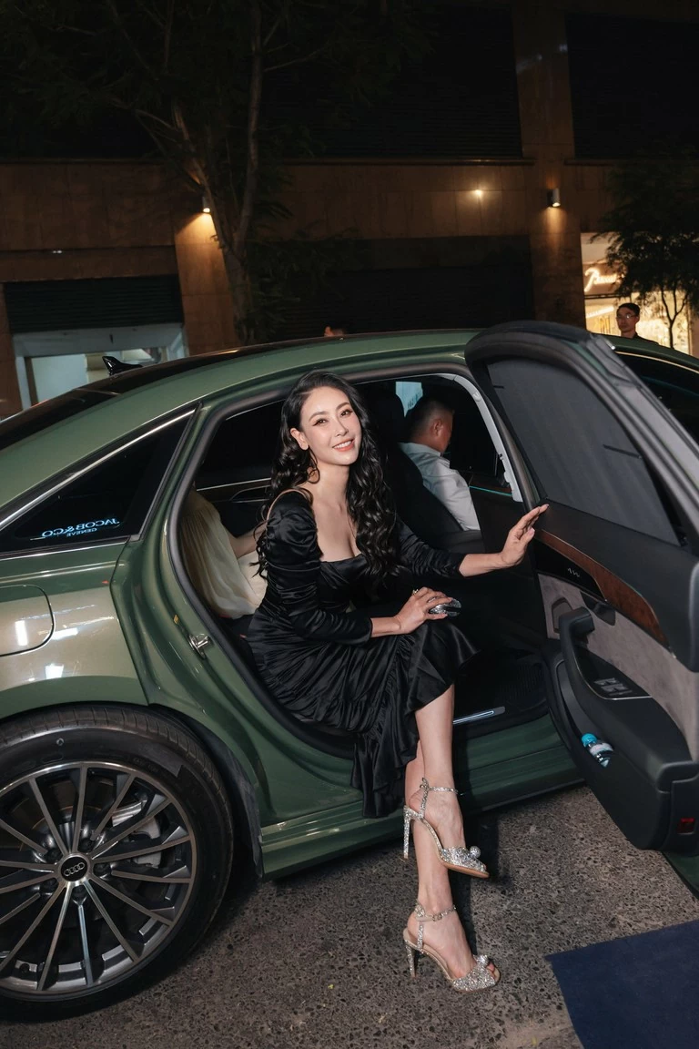 Hoa hậu Hà Kiều Anh Hoa hậu Hà Kiều Anh