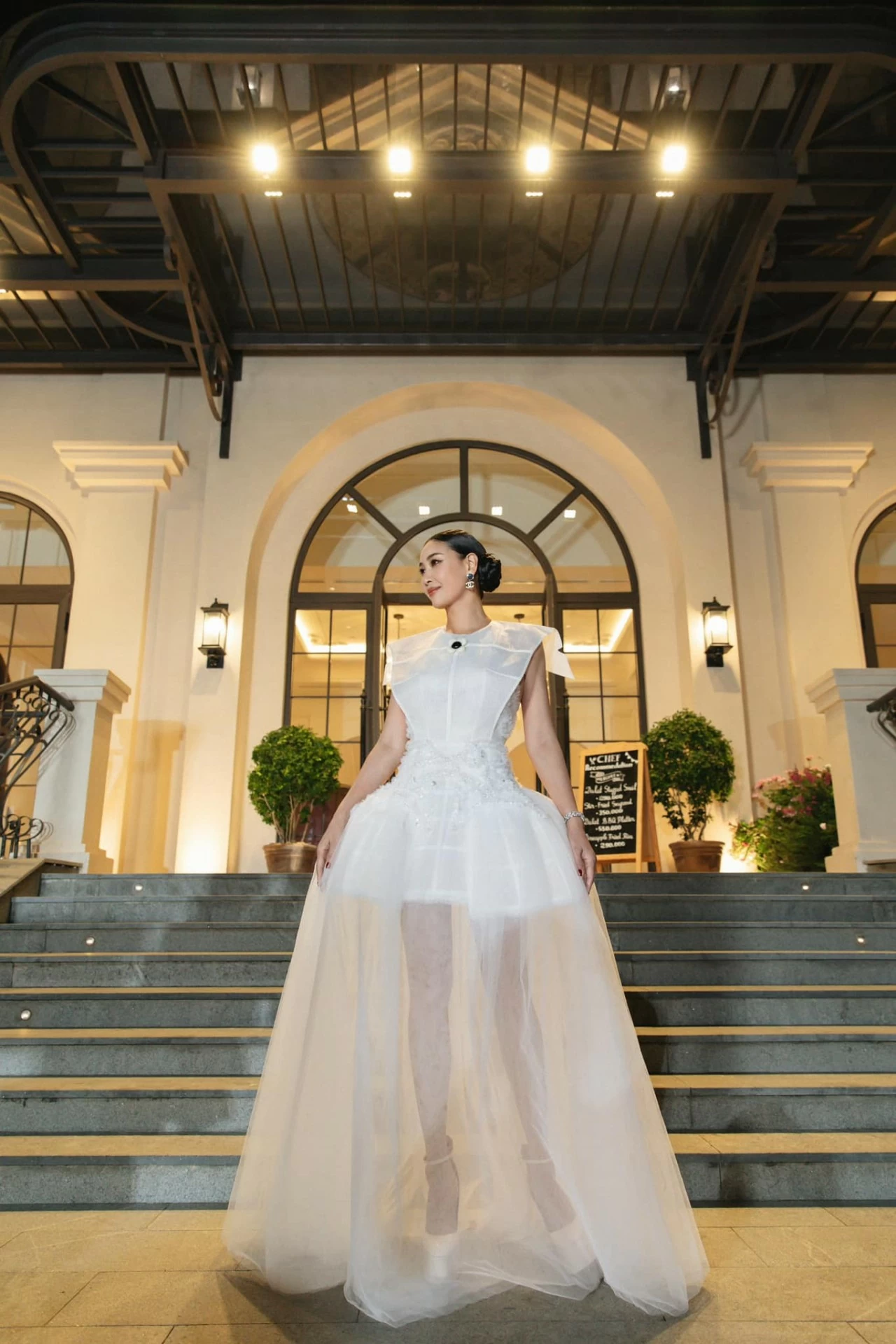 Hoa hậu Hà Kiều Anh Hoa hậu Hà Kiều Anh