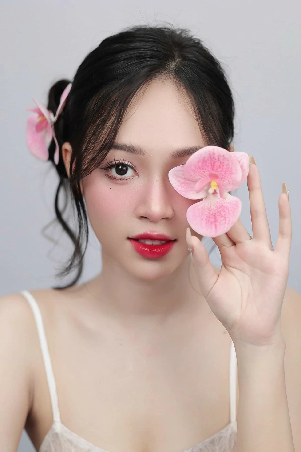 Á hậu Trịnh Thùy Linh Á hậu Trịnh Thùy Linh