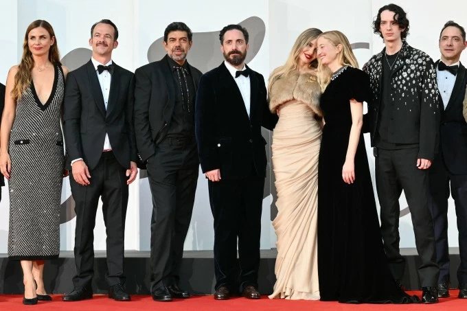 Angelina Jolie Angelina Jolie