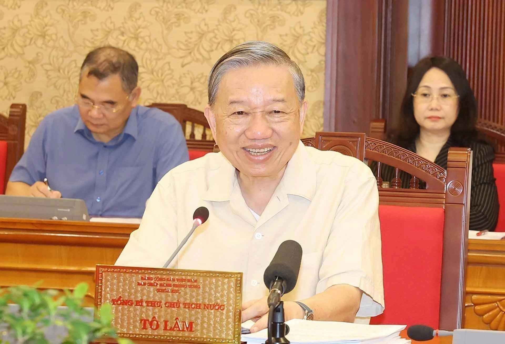 Tổng Bí thư, Chủ tịch nước Tô Lâm chủ trì họp Bộ Chính trị cho ý kiến vào các văn kiện Tổng Bí thư, Chủ tịch nước Tô Lâm chủ trì họp Bộ Chính trị cho ý kiến vào các văn kiện