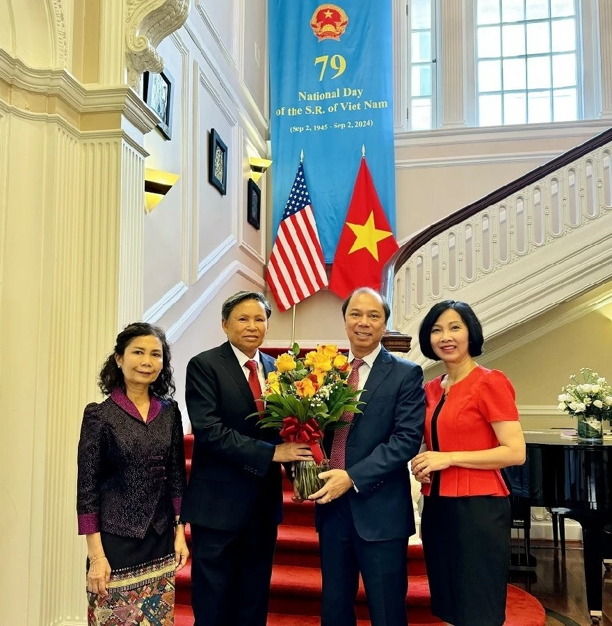 Đại sứ Lào tại Mỹ chúc mừng Quốc khánh Việt Nam lần thứ 79: Tin tưởng mối quan hệ hữu nghị truyền thống, đoàn kết đặc biệt và hợp tác toàn diện Đại sứ Lào tại Mỹ chúc mừng Quốc khánh Việt Nam lần thứ 79: Tin tưởng mối quan hệ hữu nghị truyền thống, đoàn kết đặc biệt và hợp tác toàn diện