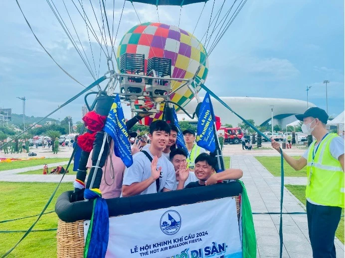 Cơ hội ngắm nhìn toàn cảnh TP. Hạ Long, Quảng Ninh tại Lễ hội khinh khí cầu Cơ hội ngắm nhìn toàn cảnh TP. Hạ Long, Quảng Ninh tại Lễ hội khinh khí cầu