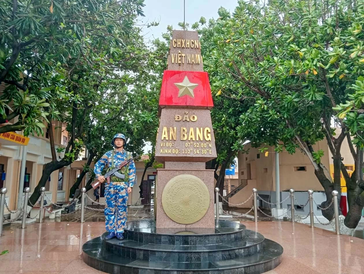 Quần đảo Trường Sa chắc tay súng, trực sẵn sàng chiến đấu dịp Quốc khánh Chiến sĩ quần đảo Trường Sa chắc tay súng, trực sẵn sàng chiến đấu dịp Quốc khánh